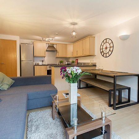 Raleigh Square - 2Br Ground-Floor Apartment In Nottingham Luaran gambar