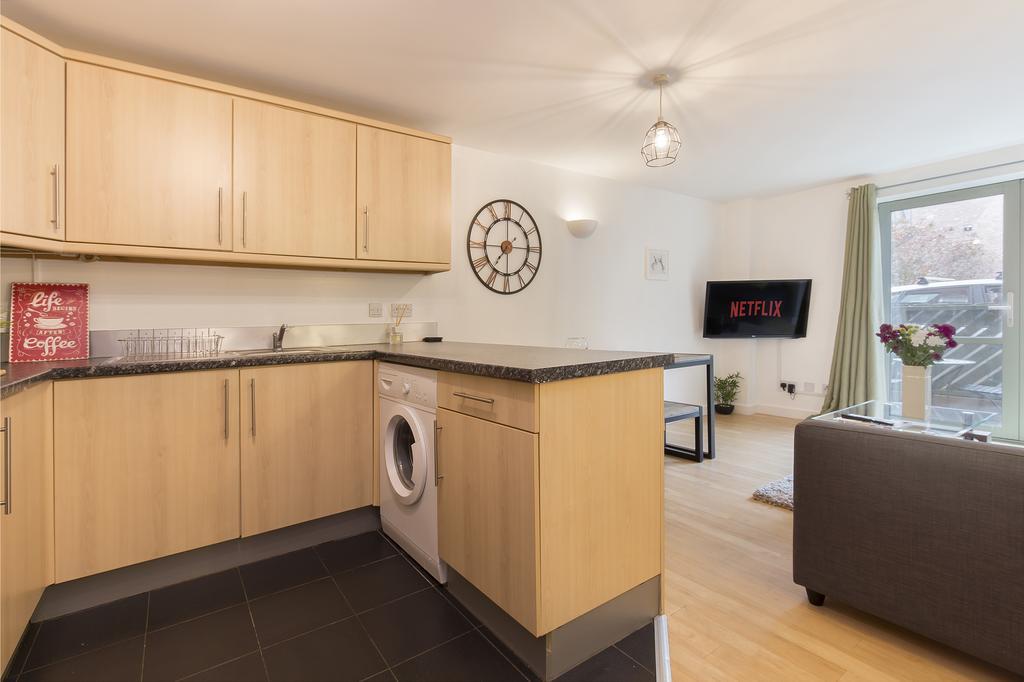 Raleigh Square - 2Br Ground-Floor Apartment In Nottingham Luaran gambar