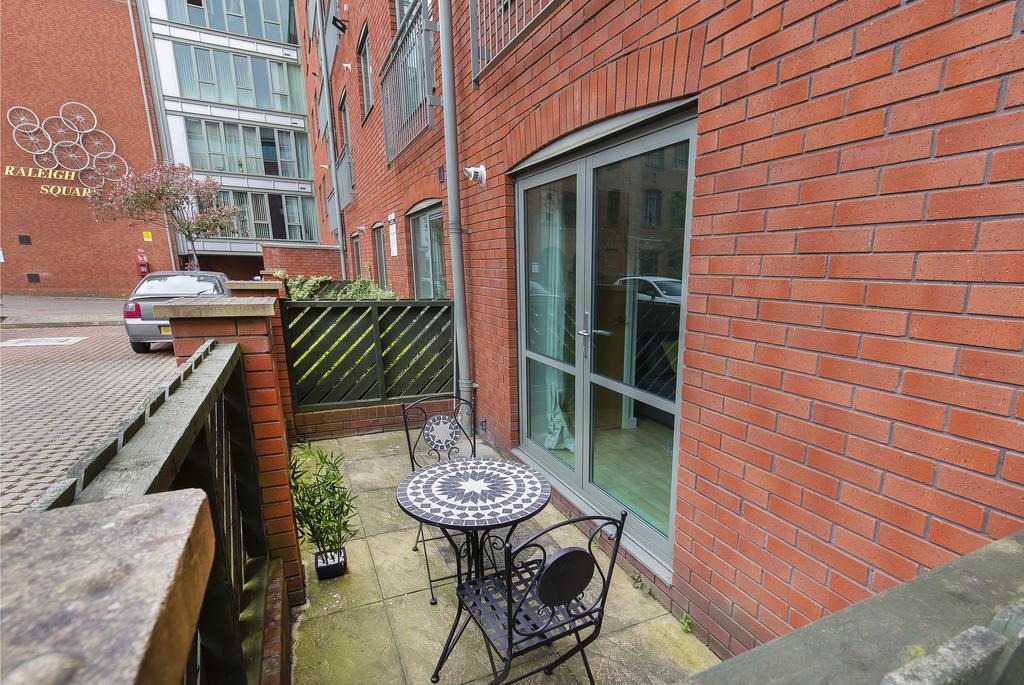 Raleigh Square - 2Br Ground-Floor Apartment In Nottingham Luaran gambar